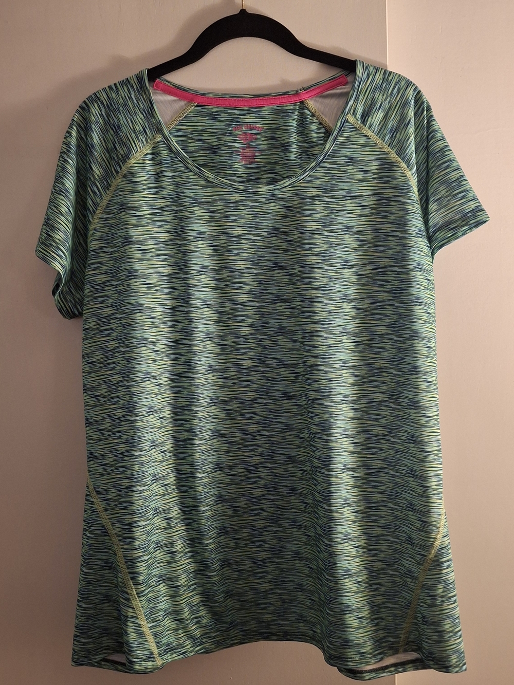 Reel Legends Women's Green Space-Dye Short Sleeve Active Tee